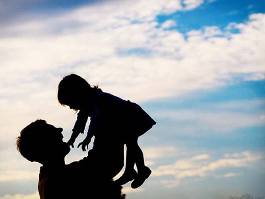 Nguồn gốc ngày của cha nhung-mau-hoa-y-nghia-nhan-ngay-fathers-day